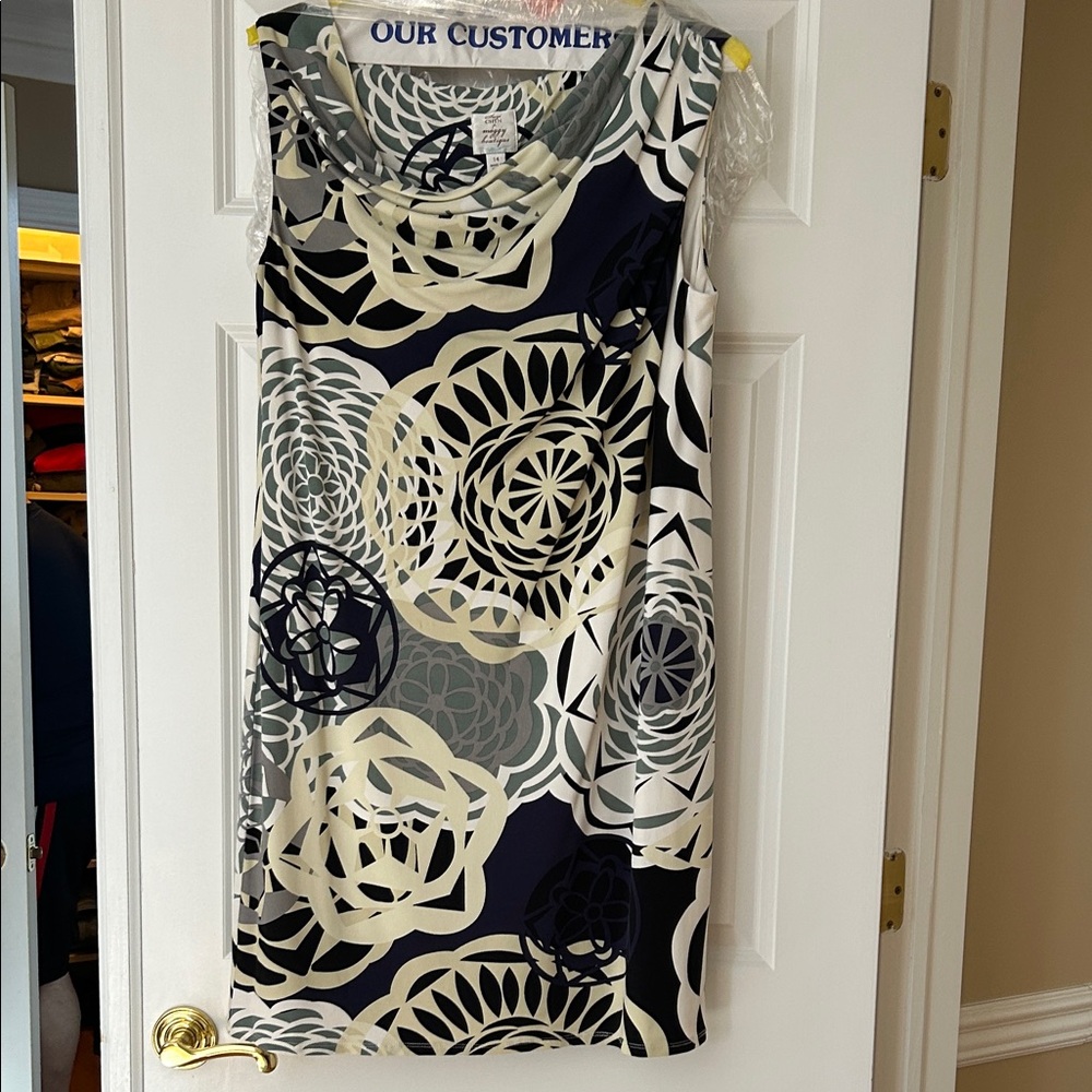 Suzi Chin for Maggy Boutique Navy and Cream Floral Midi Dress